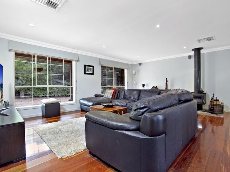 8 Randall Crescent, Wallan VIC 3756