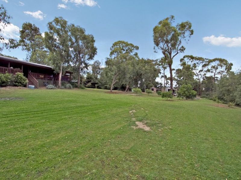 8 Randall Crescent, Wallan VIC 3756