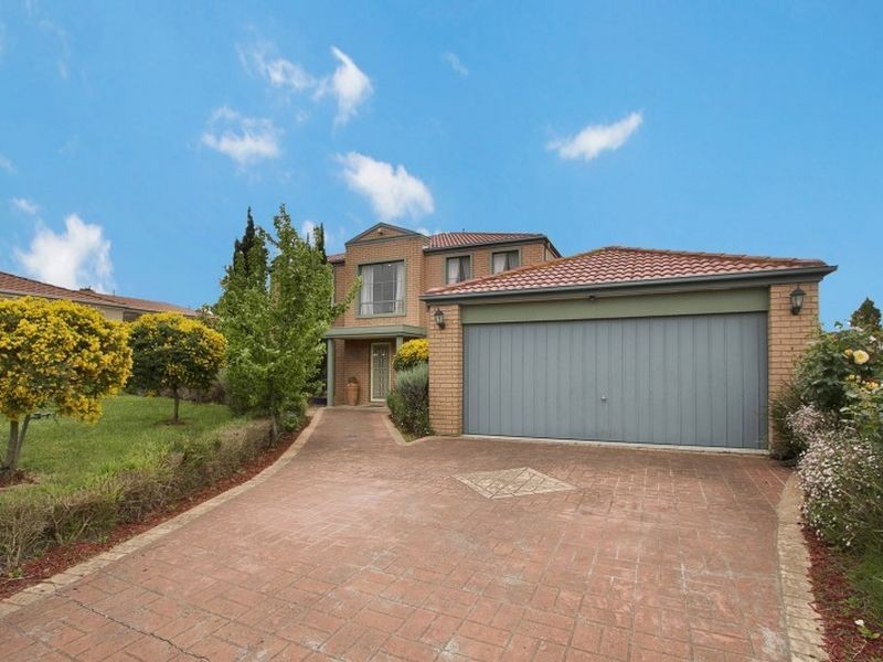 12 Lakeview Close, Hidden Valley VIC 3756