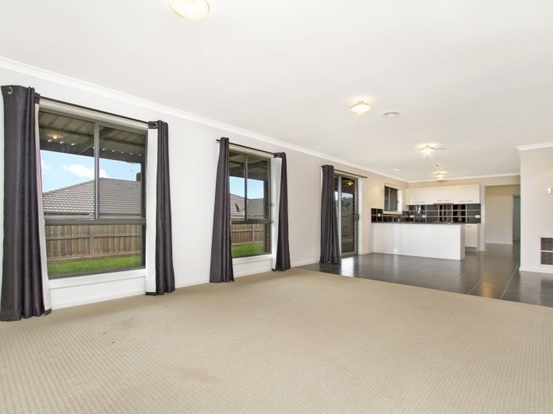 4 Chocolate Lily Court, Wallan VIC 3756