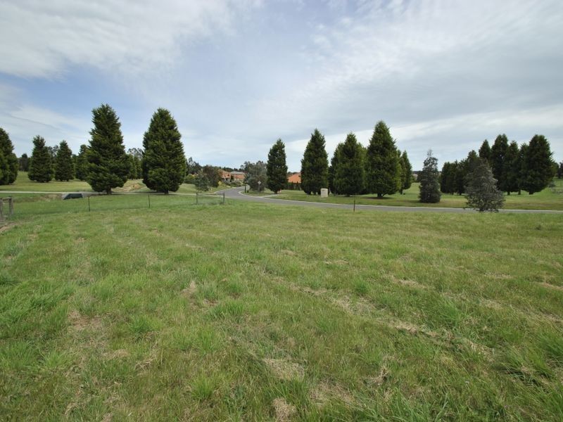 9 Augusta Way, Hidden Valley VIC 3756