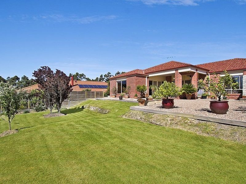3 Uno Court, Hidden Valley VIC 3756