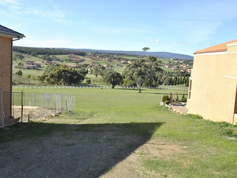 23 Siena Way, Hidden Valley VIC 3756