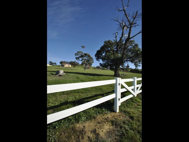23 Siena Way, Hidden Valley VIC 3756
