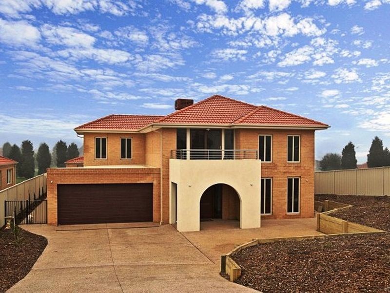 6 St Andrews Close, Hidden Valley VIC 3756