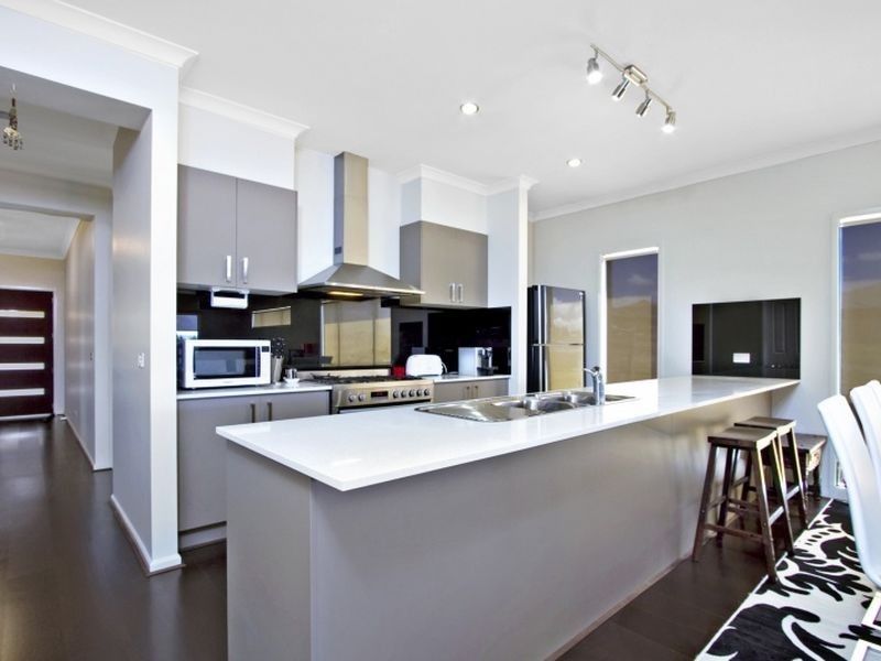 10 Salute Court, Wallan VIC 3756
