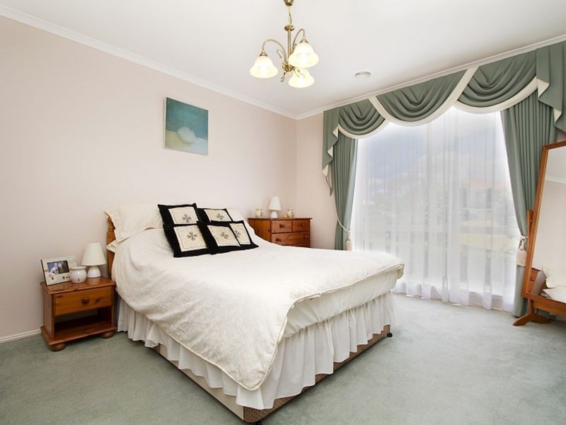 101 Roulston Way, Wallan VIC 3756