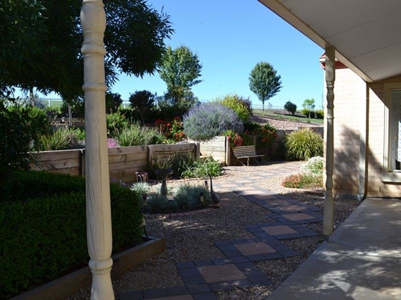 159 Valley Drive, Hidden Valley VIC 3756