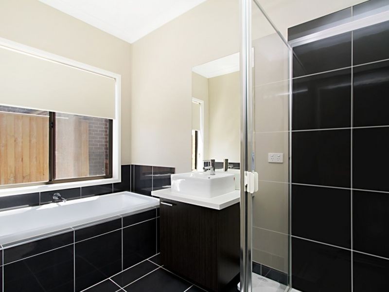 76 Wallara Waters Boulevard, Wallan VIC 3756