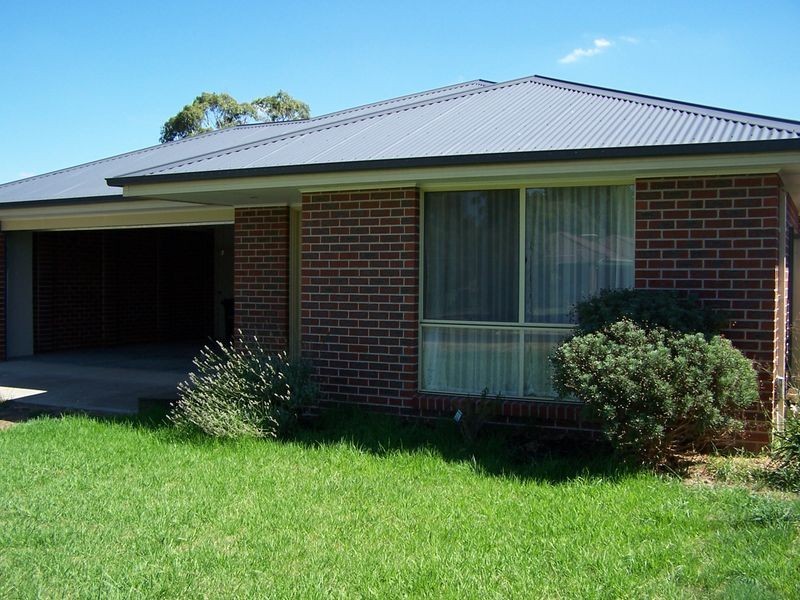 27 Raglan Street, Wallan VIC 3756