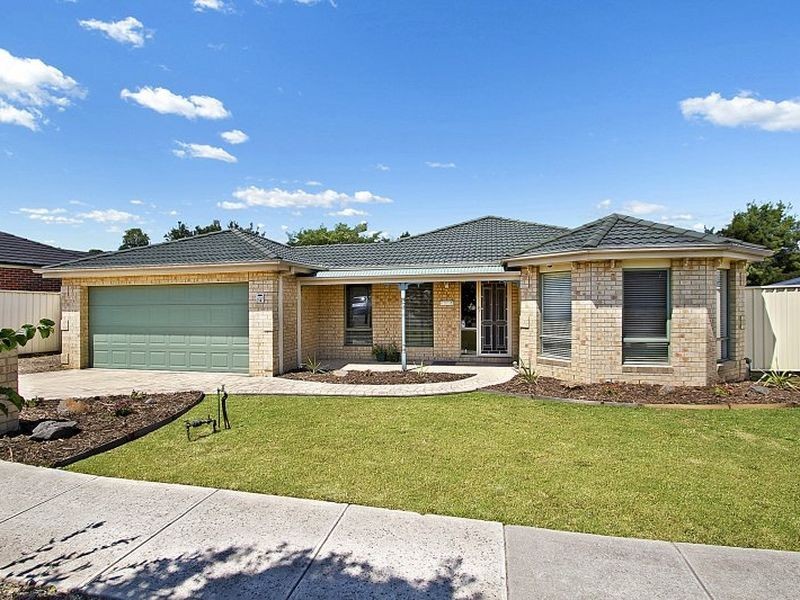 10 Acacia Way, Wallan VIC 3756