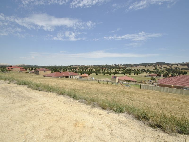 103 Valley Drive, Hidden Valley VIC 3756