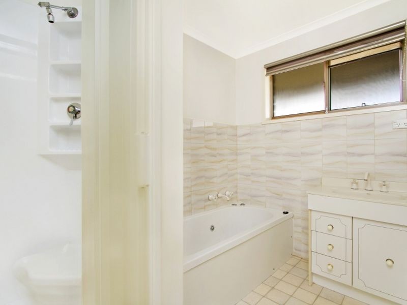 7 Mylson Avenue, Broadford VIC 3658