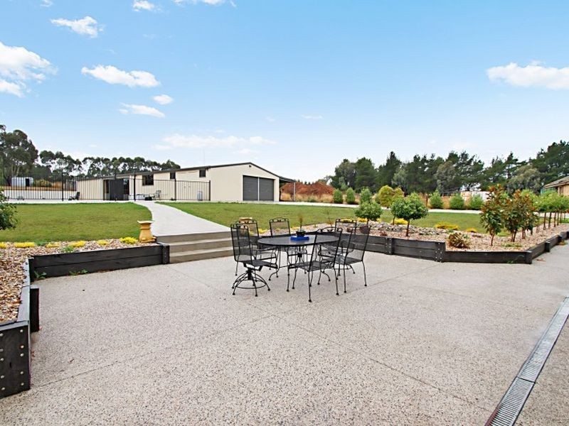 2 Darraweit Road, Wallan VIC 3756