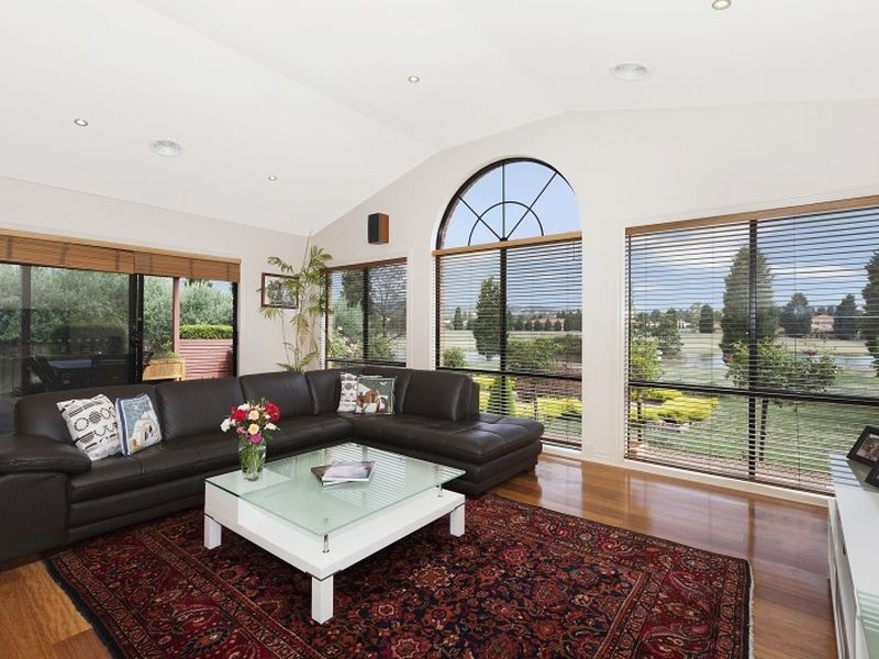 70 St Andrews Close, Hidden Valley VIC 3756