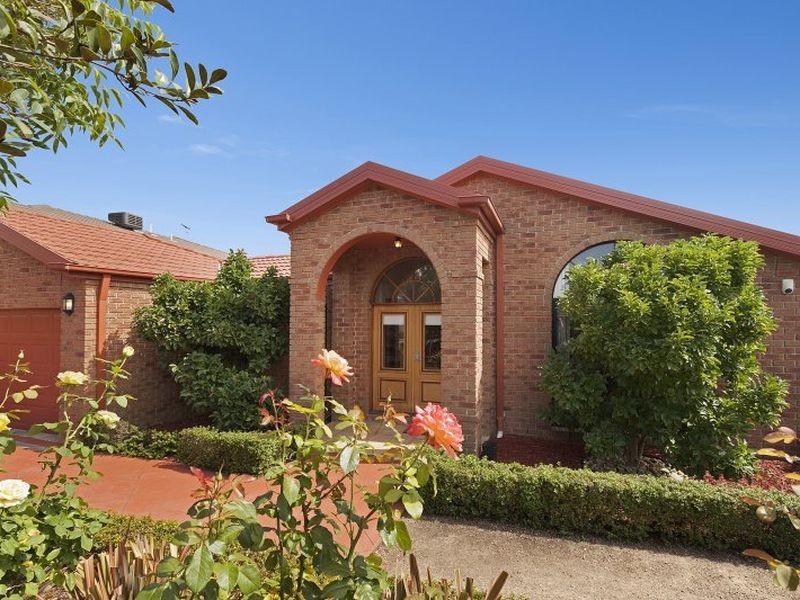 70 St Andrews Close, Hidden Valley VIC 3756