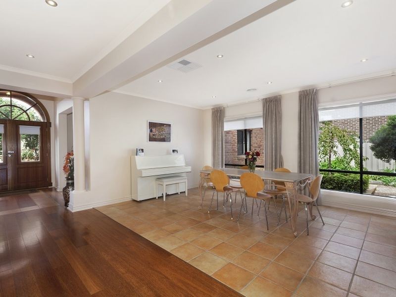 70 St Andrews Close, Hidden Valley VIC 3756