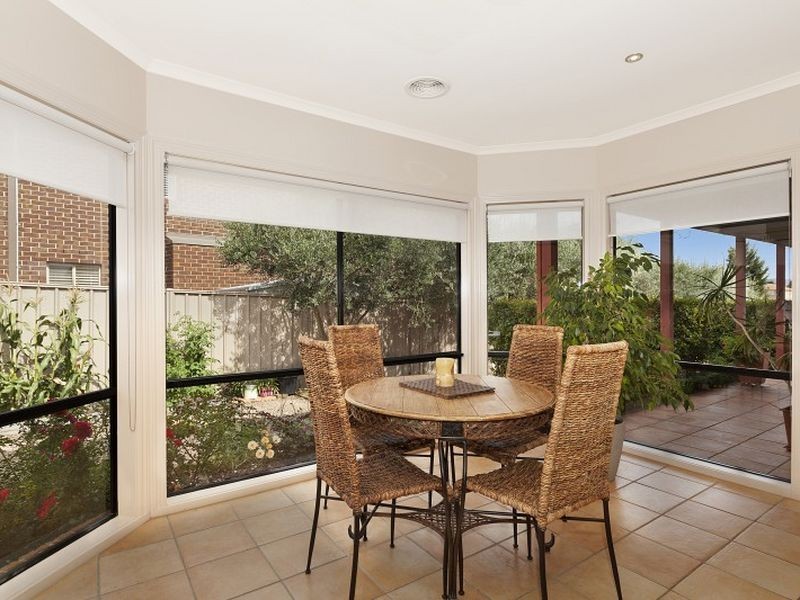 70 St Andrews Close, Hidden Valley VIC 3756