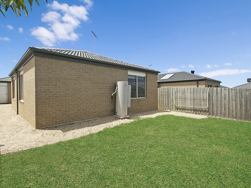 13 Watergum Way, Wallan VIC 3756