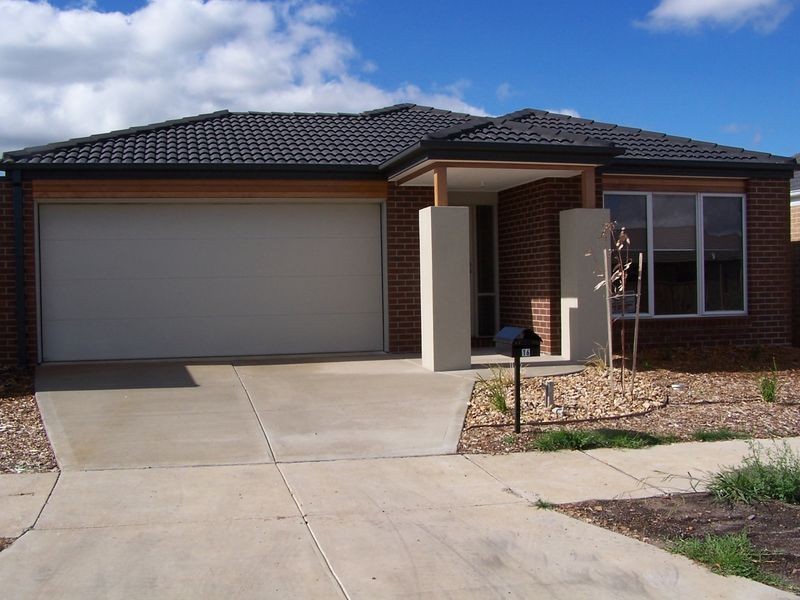 16 Watergum Way, Wallan VIC 3756
