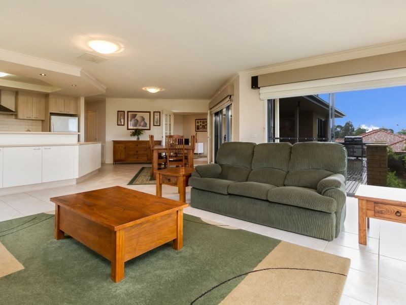 89 Valley Drive, Hidden Valley VIC 3756