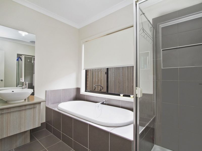 51 Pretty Sally Drive, Wallan VIC 3756