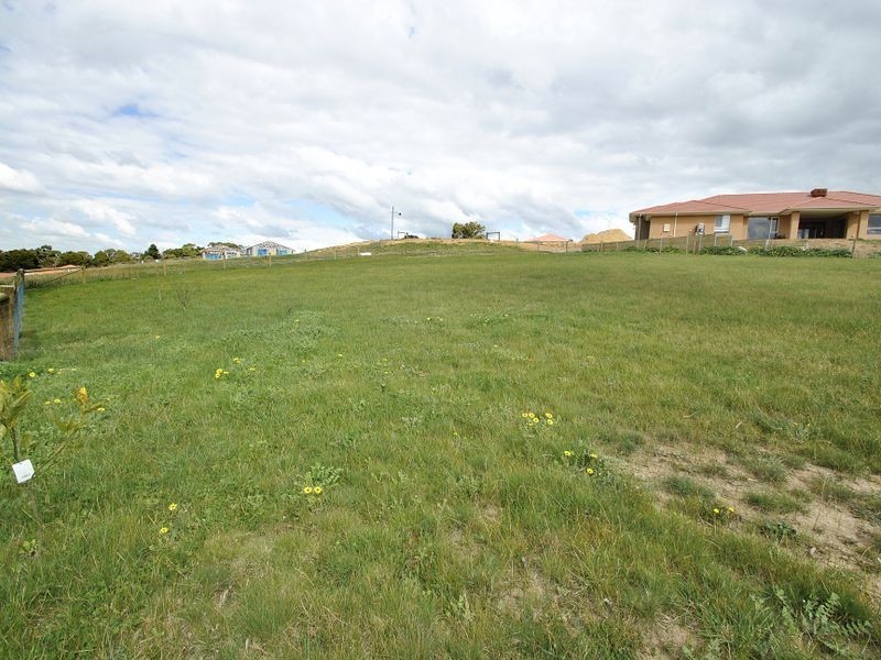 5 Cortona Close, Hidden Valley VIC 3756