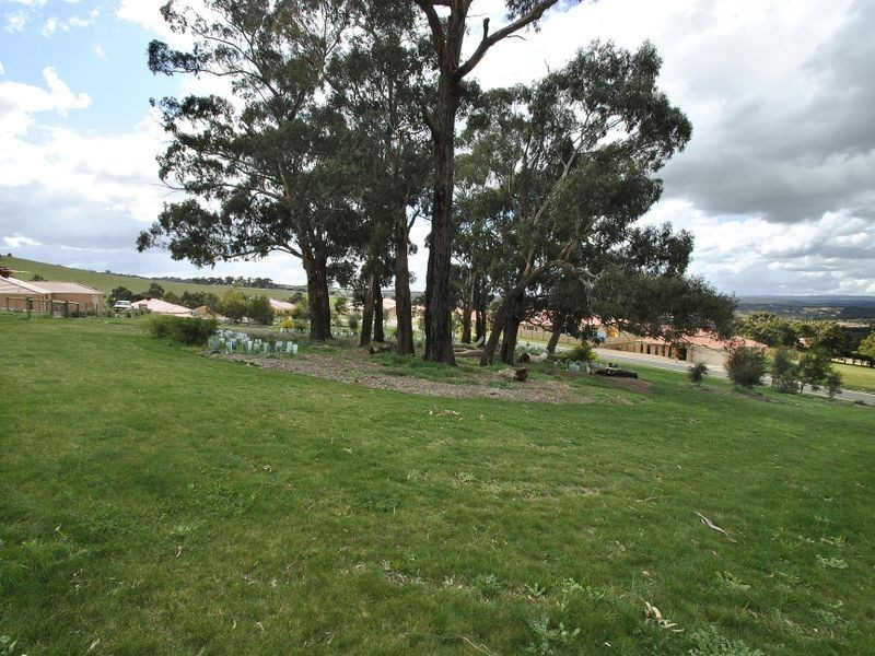 5 Cortona Close, Hidden Valley VIC 3756