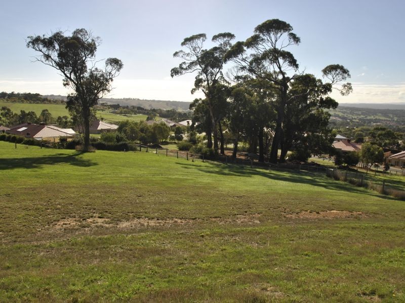5 Cortona Close, Hidden Valley VIC 3756