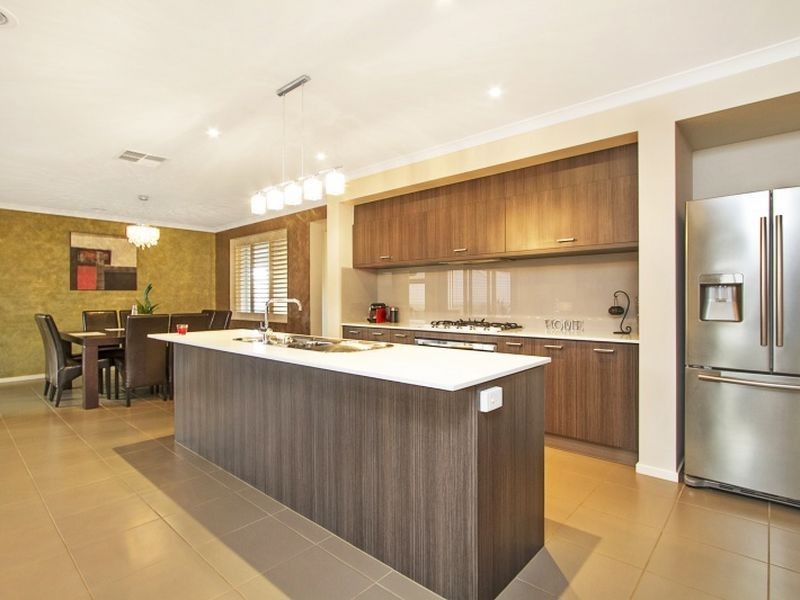 20 Aurina Drive, Hidden Valley VIC 3756