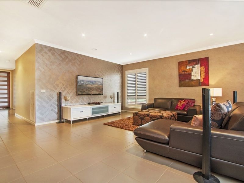 20 Aurina Drive, Hidden Valley VIC 3756