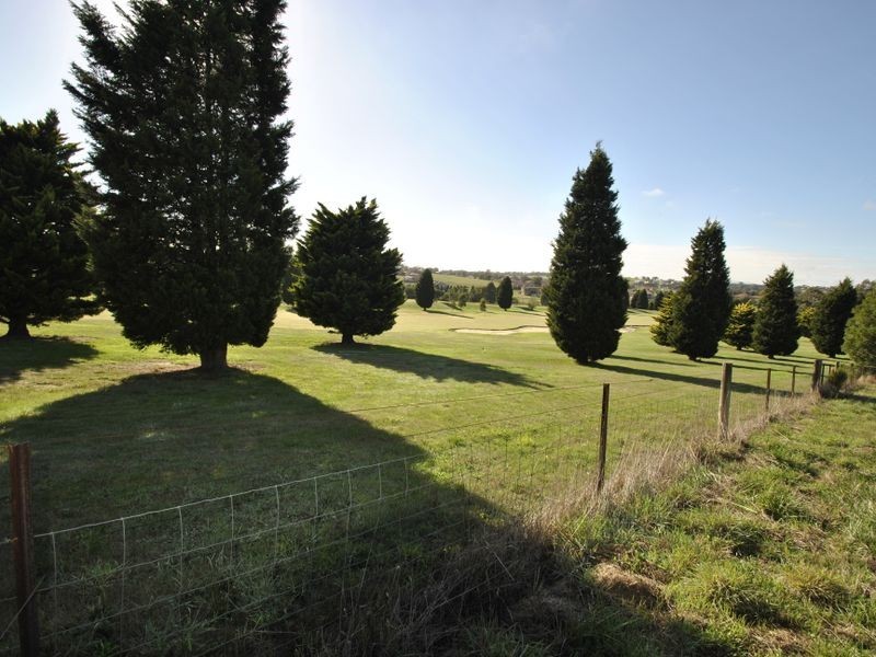 7 Lakeview Close, Hidden Valley VIC 3756