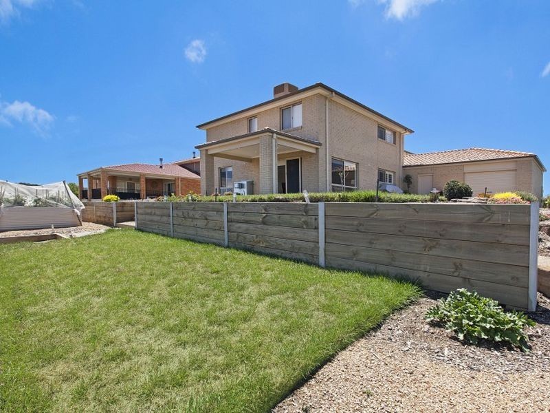 12 Craig Parry Drive, Hidden Valley VIC 3756