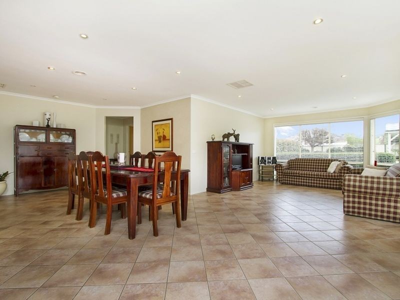 33 Franklin Close, Wallan VIC 3756