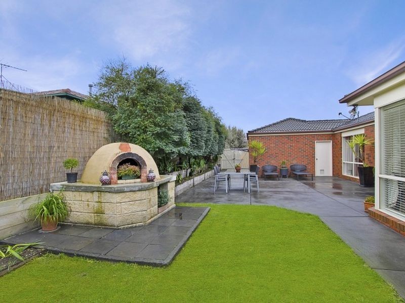 33 Franklin Close, Wallan VIC 3756
