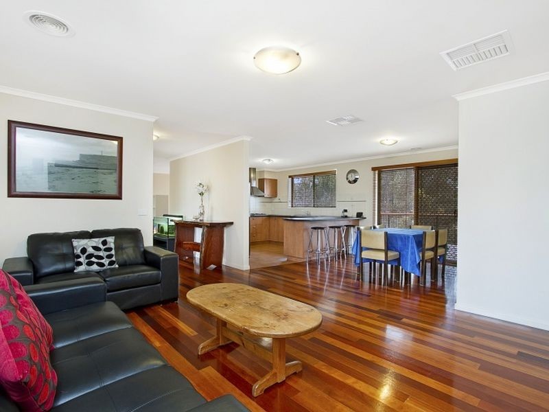 15 Toscana Way, Hidden Valley VIC 3756