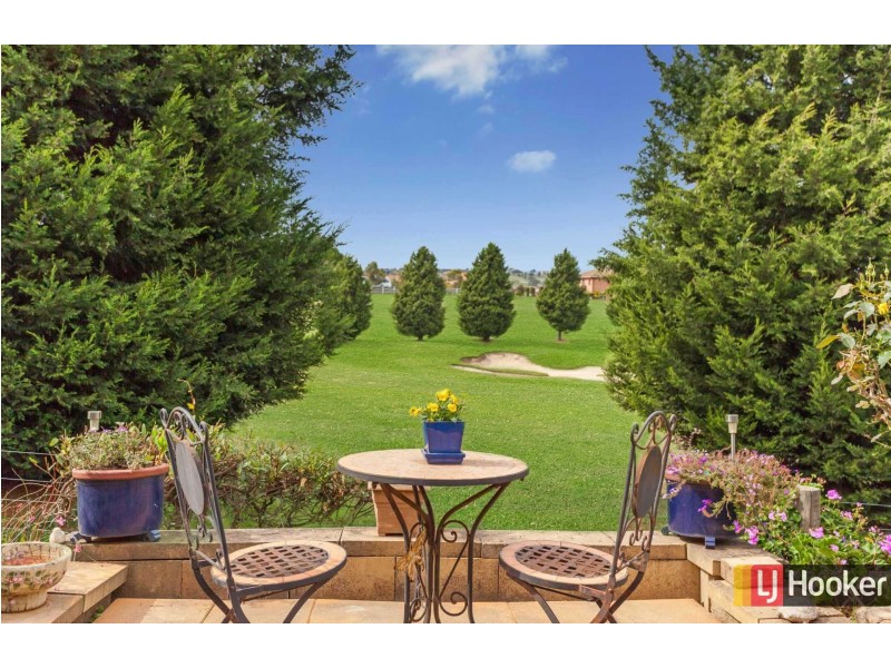 4 Uno Court, Hidden Valley VIC 3756