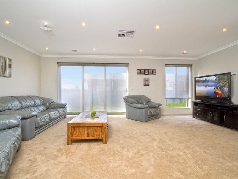 74 Royal Parade, Kilmore VIC 3764