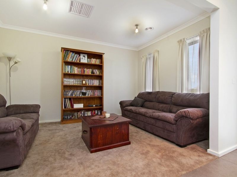 28 Pretty Sally Drive, Wallan VIC 3756