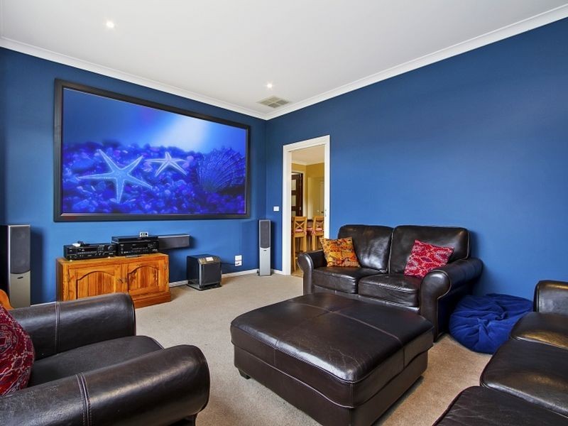 40 Aurina Drive, Hidden Valley VIC 3756