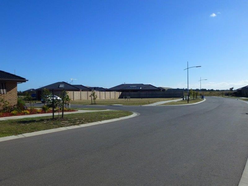 2 Warren Avenue, Wallan VIC 3756