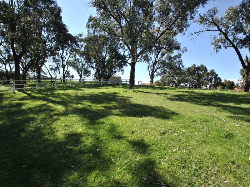 4 Siena Ridge, Hidden Valley VIC 3756