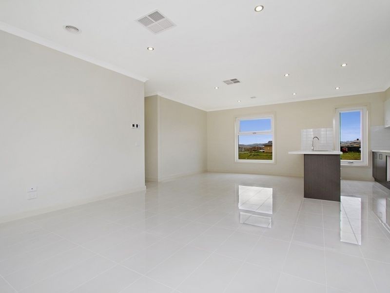 18 & 20 Buckland Hill Drive, Wallan VIC 3756