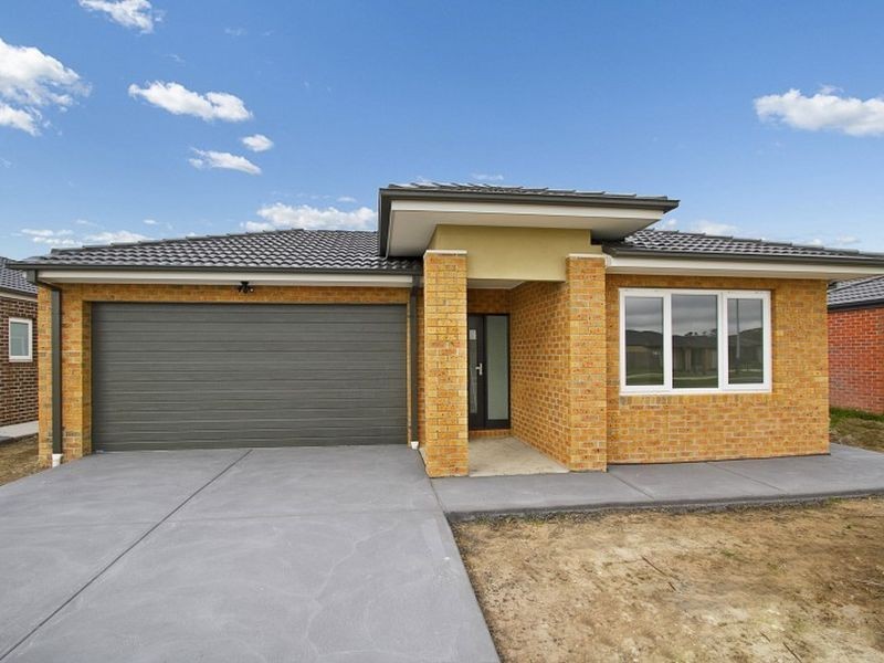 18 & 20 Buckland Hill Drive, Wallan VIC 3756