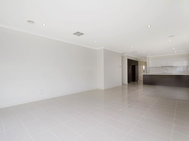 18 & 20 Buckland Hill Drive, Wallan VIC 3756