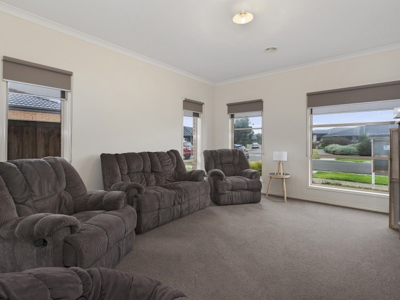 10 Palladium Circle, Beveridge VIC 3753