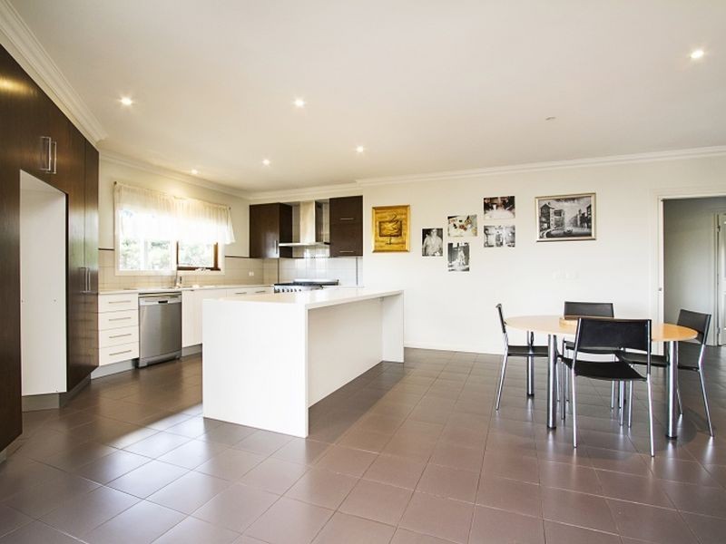 9 Breen Court, Darraweit Guim VIC 3756