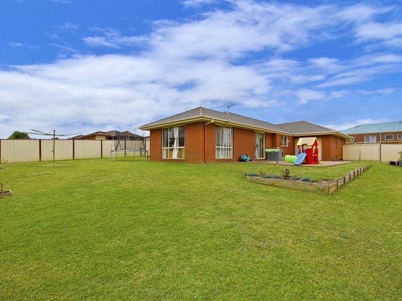 16 Poa Place, Wallan VIC 3756