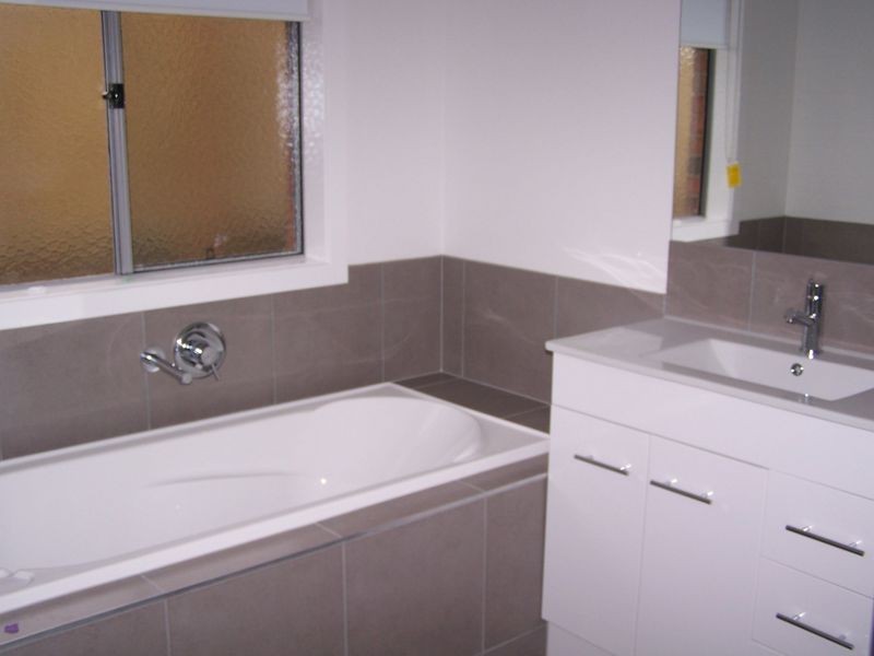 13 Dampiera Avenue, Wallan VIC 3756