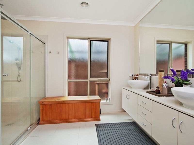 5 Greenvale Avenue, Wallan VIC 3756